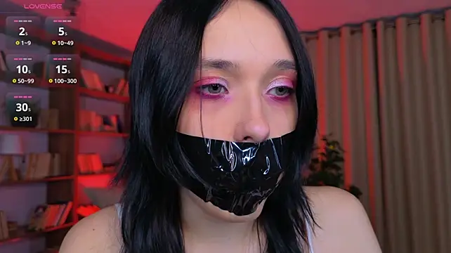DarcyBlackwood stripchat live cam model