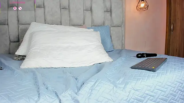Paulinasiilver stripchat live cam model