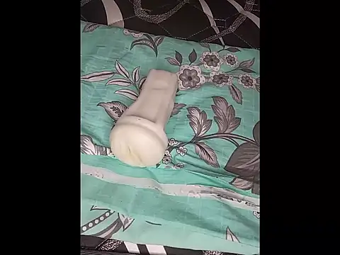 noon-00 stripchat live cam model