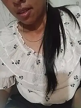 Helen-nn stripchat live cam model