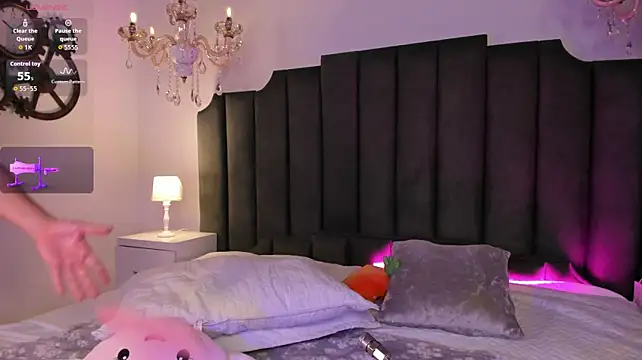 BellaBeccaa stripchat live cam model
