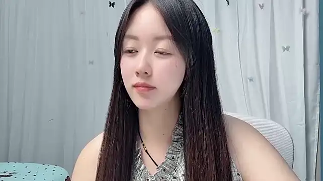 xiaomei1122 stripchat live cam model