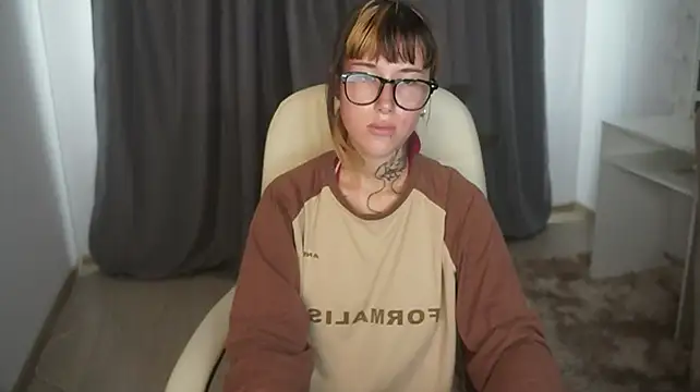 TomikoSword stripchat live cam model