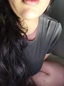 Annerae stripchat live cam model