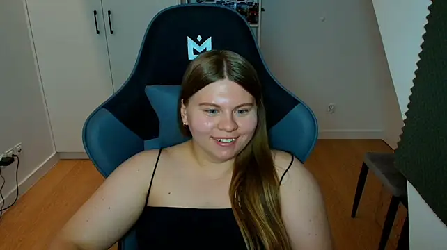 AbbyLuxee stripchat live cam model