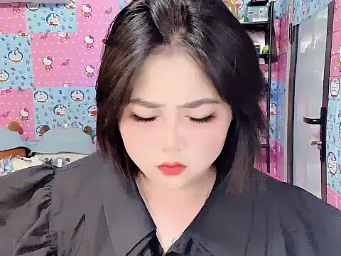 Nhanlu009 stripchat live cam model