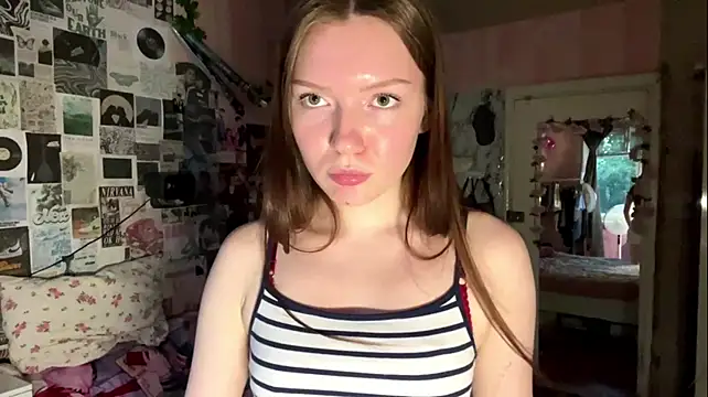 mossdusk stripchat live cam model
