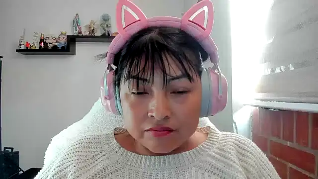 Shaddycute_ stripchat live cam model