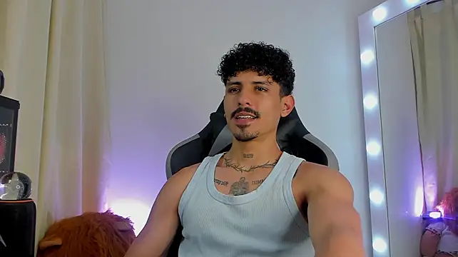 Lukeetaylor stripchat live cam model