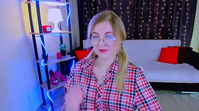 YourUniverser stripchat live cam model