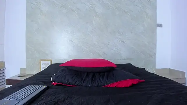 Robinlion91 stripchat live cam model