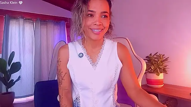 SashaKlein stripchat live cam model