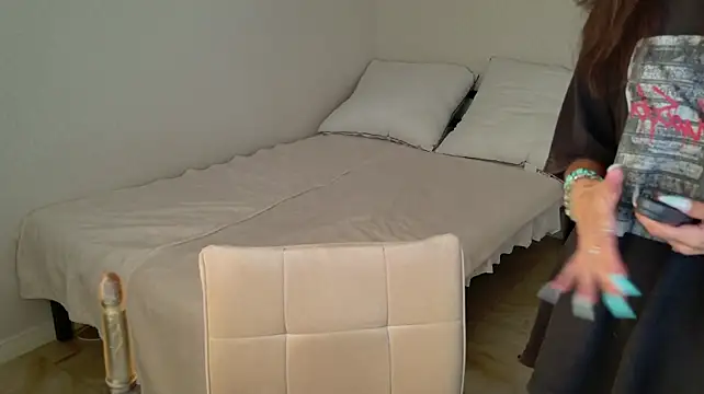 Eleonora_Sun stripchat live cam model