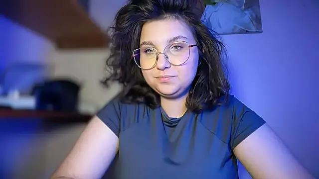 Angellamya stripchat live cam model