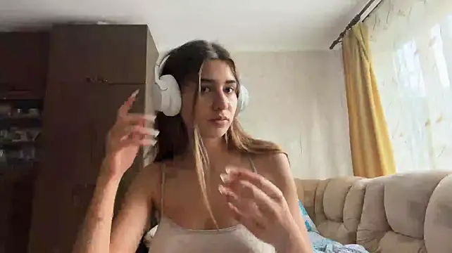 MarleenHaynie stripchat live cam model