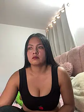_Sweeteyes stripchat live cam model