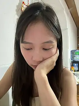 Anna-a stripchat live cam model