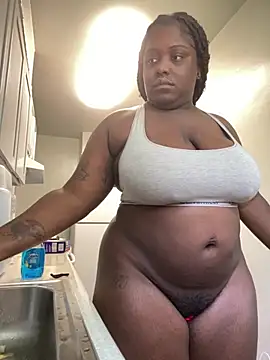 fantasygyal stripchat live cam model