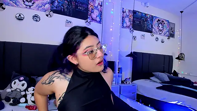 SabrinaV_ stripchat live cam model