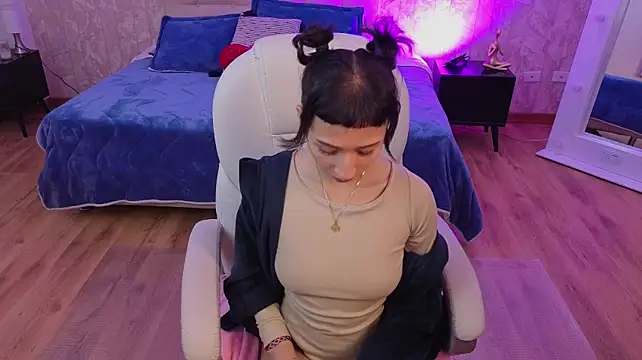mia_bloom2 stripchat live cam model