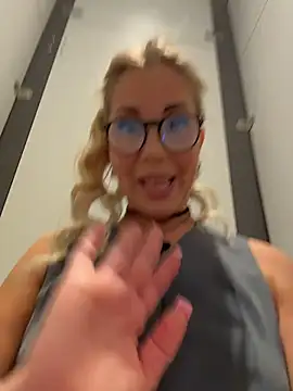 LisaMurr stripchat live cam model