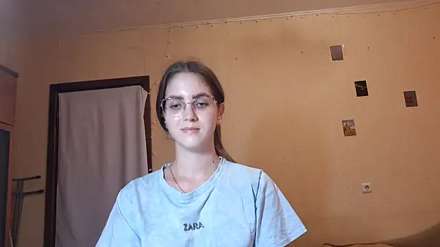 Katelemon stripchat live cam model