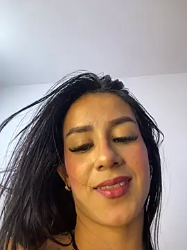 Lau_val69 stripchat live cam model