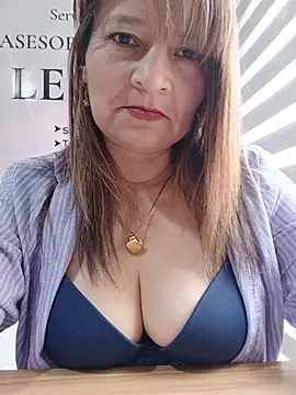 KAREN--03 stripchat live cam model