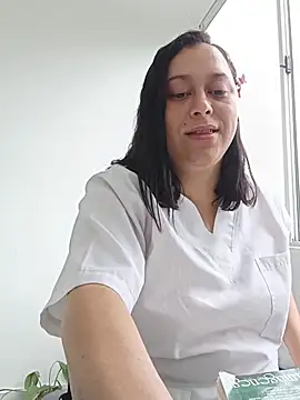 Queen-yessi12 stripchat live cam model