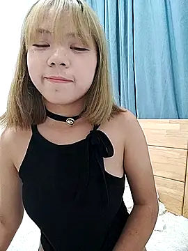 HSU8HSU stripchat live cam model