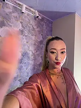 MollyCruz stripchat live cam model