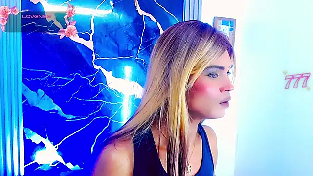 _emma_miller stripchat live cam model
