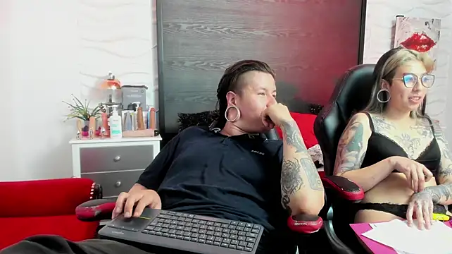 inkedsinners_ stripchat live cam model