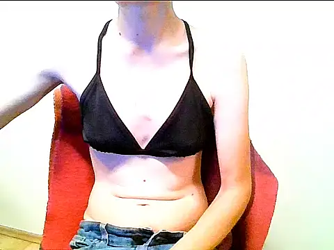 YeahsGirl stripchat live cam model