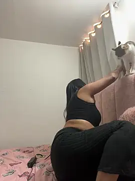 _Sweeteyes stripchat live cam model