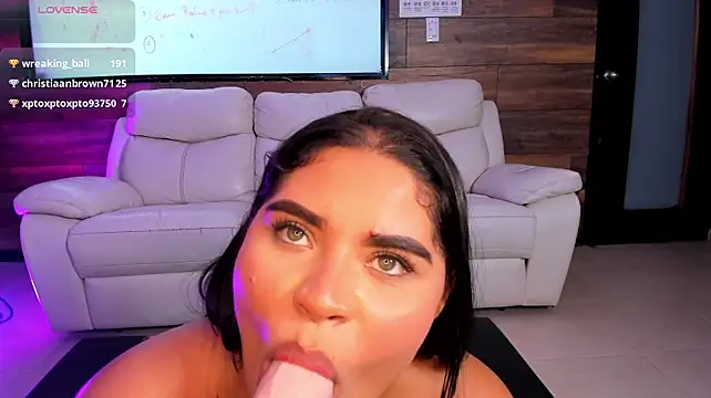 EmaCole stripchat live cam model