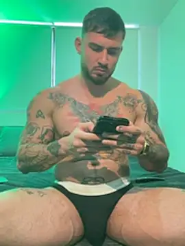 DimitriSullivan_ stripchat live cam model