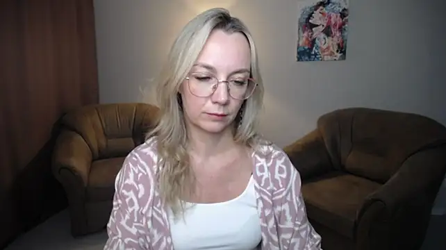 Ava_Elior stripchat live cam model