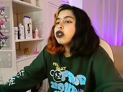 the_virginqueen stripchat live cam model