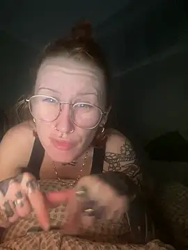 liltiddygoffwaifu stripchat live cam model