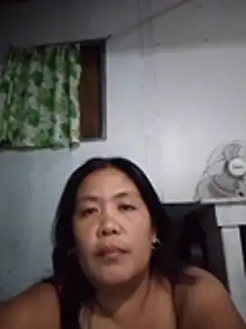 Seductivemomma4ux stripchat live cam model