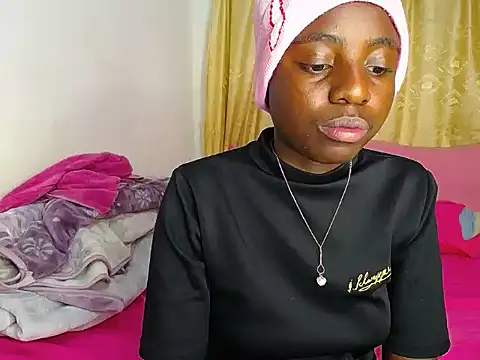BlackPearl_19 stripchat live cam model