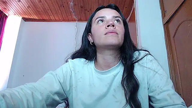 Shanel_Lozano stripchat live cam model