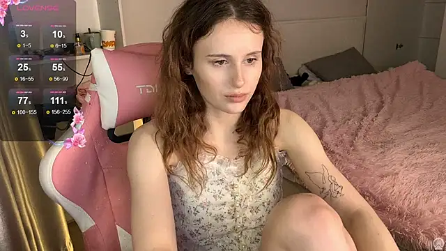 NessBarre stripchat live cam model