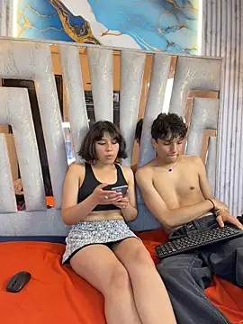 NoMercyDuo stripchat live cam model
