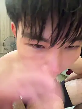 Depzaikhoaito98 stripchat live cam model
