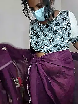v_Hot_Sweety stripchat live cam model