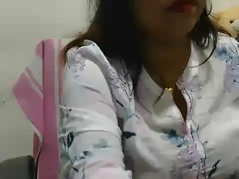 ROSEE_MERRYYYY stripchat live cam model