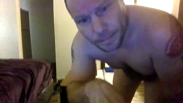Alwayshard421 stripchat live cam model