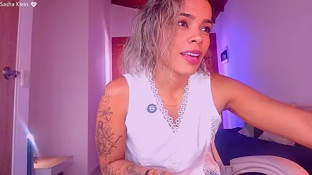 SashaKlein stripchat live cam model